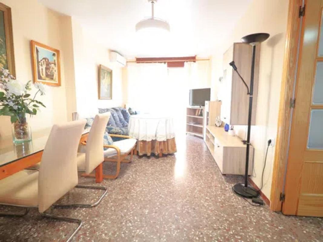 Sprzedaż mieszkania w Calle Beniel, 9, Torrevieja
photo 3