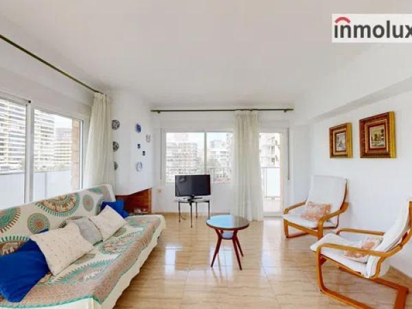 Sale of flat in Avenida de Niza, Alicante
thumbnail 1