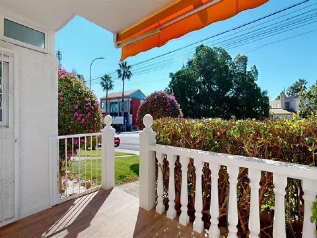 Sale of independent chalet in Barrio Villamartín, Orihuela
 photo 2