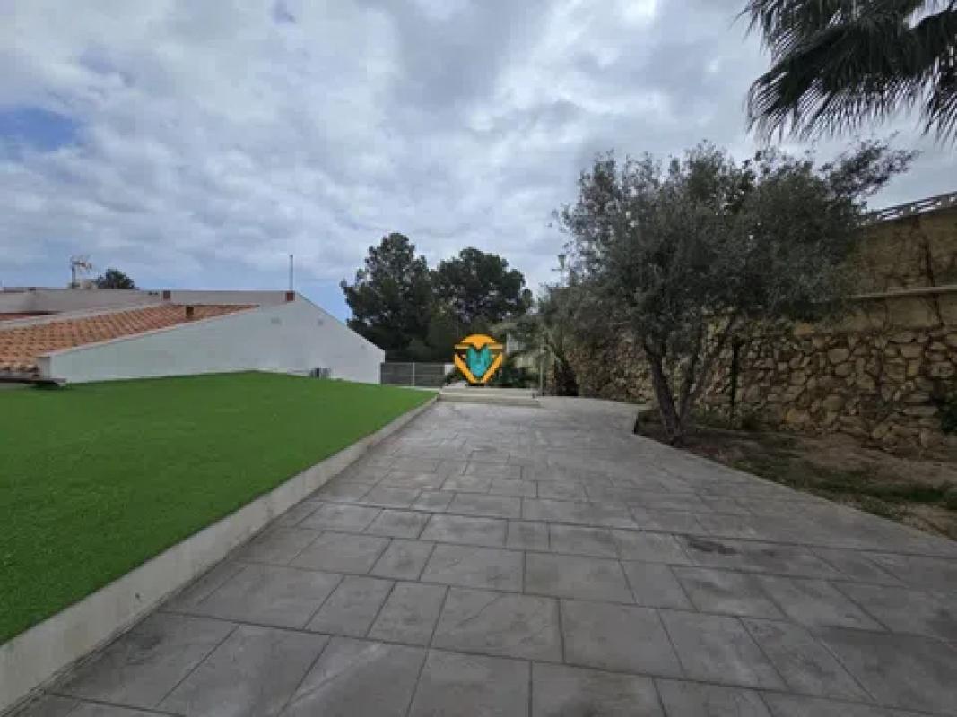 Venta de chalet independiente en Barranco Hondo, La Nucia
 photo 4