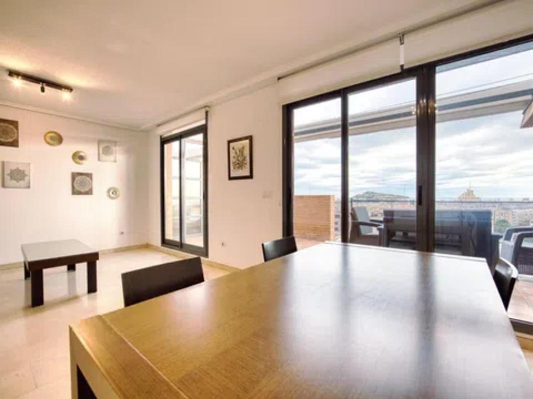 Duplex sale in Avenida Juan Sanchis Candela, Alicante photo 5