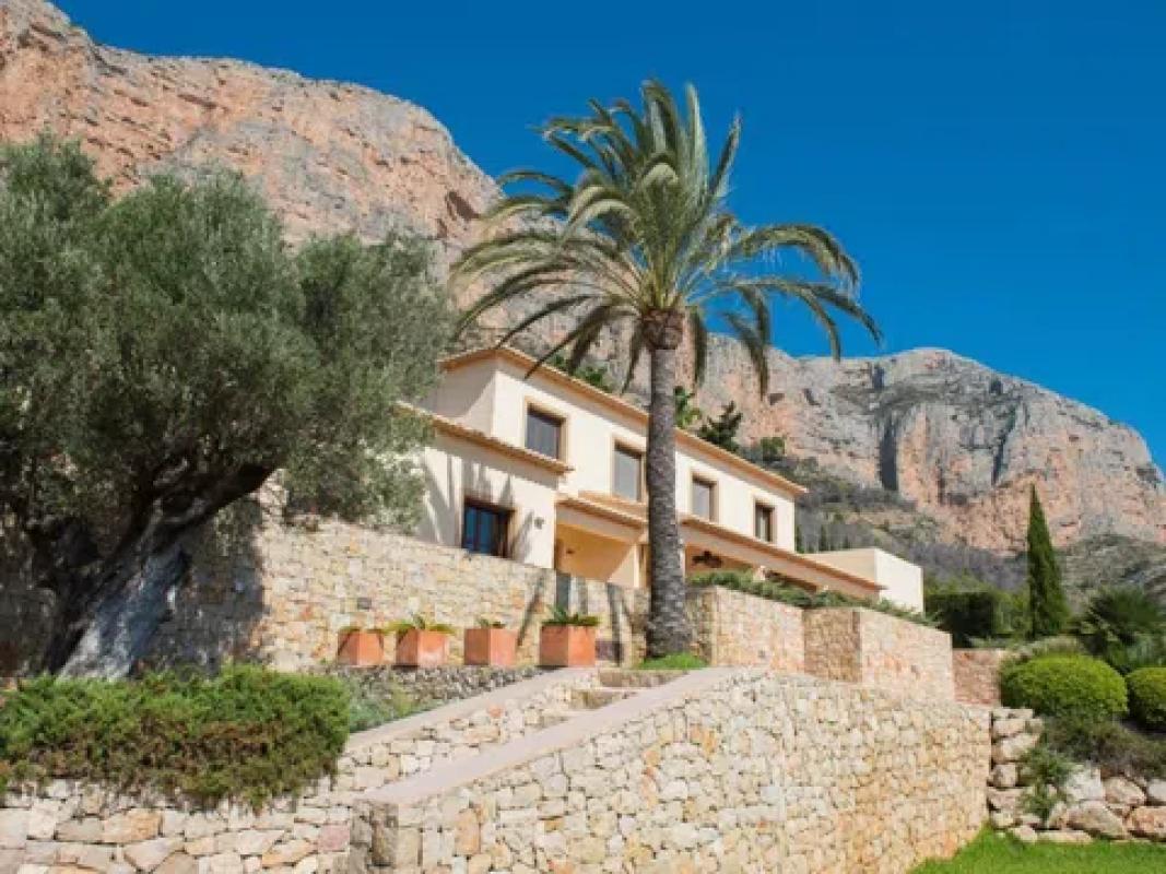 Sale of independent chalet in Calle Canes de Caza, Jávea/Xàbia
photo 1