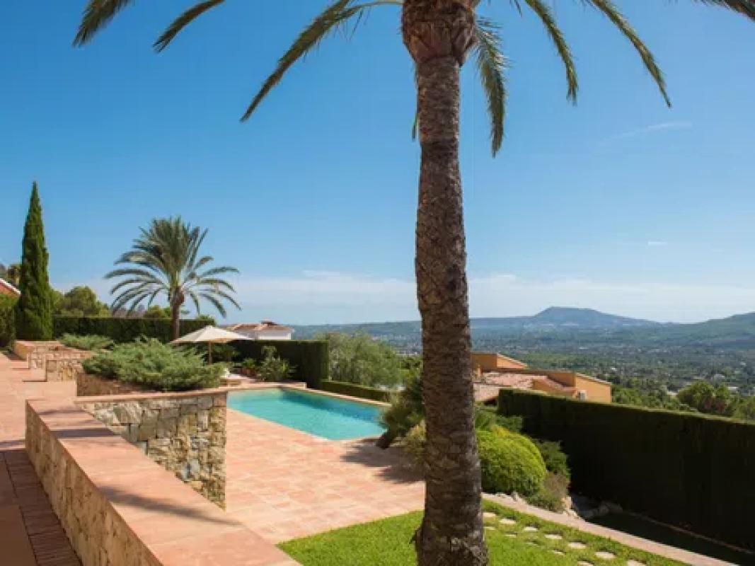 Sale of independent chalet in Calle Canes de Caza, Jávea/Xàbia
photo 2