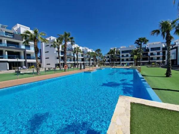 Ático en venta en Calle la Malva Rosa, 45, Guardamar del Segura thumbnail 1