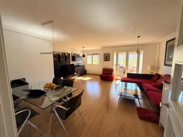 Sale of flat in Calle Bailarín José Espadero, 16, Alicante
photo 1