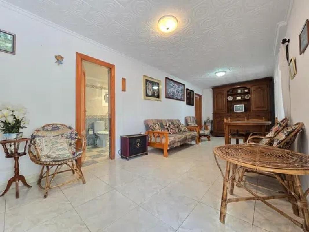 Sale of independent chalet in Barrio La Siesta - El Salado - Torreta, Torrevieja
photo 2