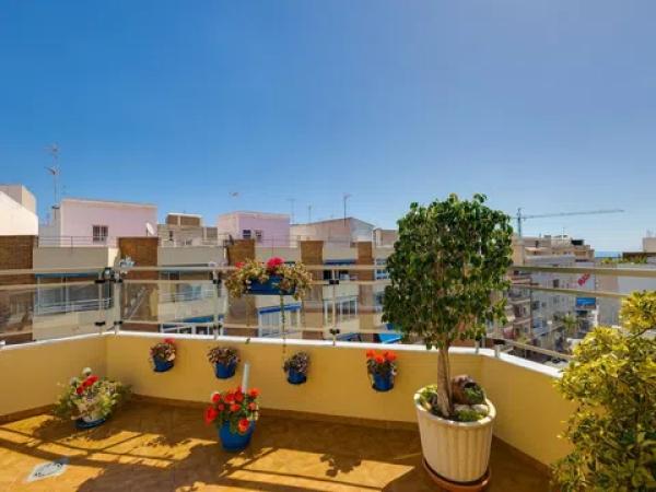 Ático en venta en Barrio Puerto Deportivo, Torrevieja thumbnail 1
