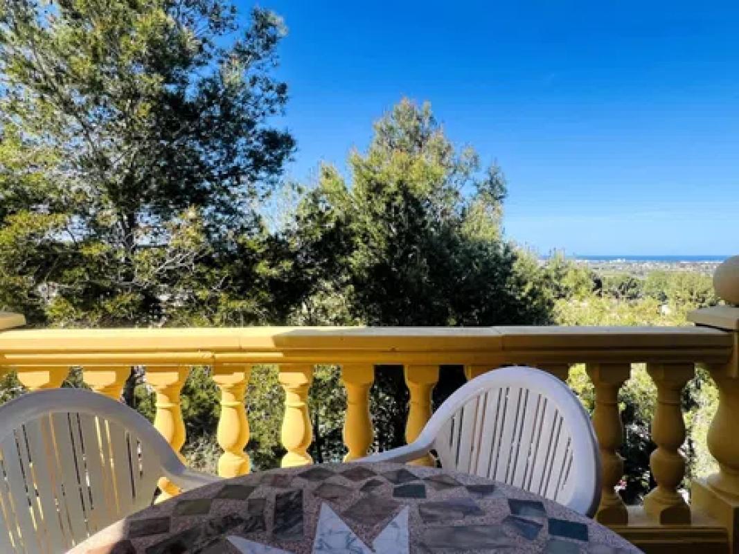 Sale of independent chalet in La Sella, Pedreguer
 photo 3