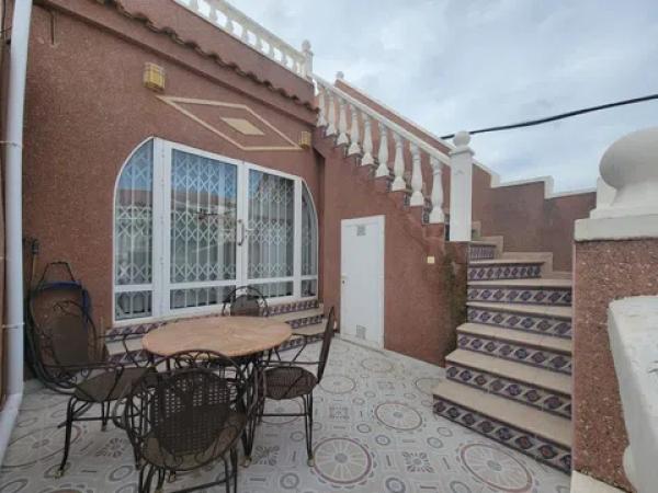 Chalet adosado photo 1