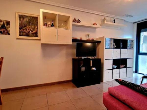 Venta de piso en Barrio Centro - Muelle Pesquero, Torrevieja
 photo 2