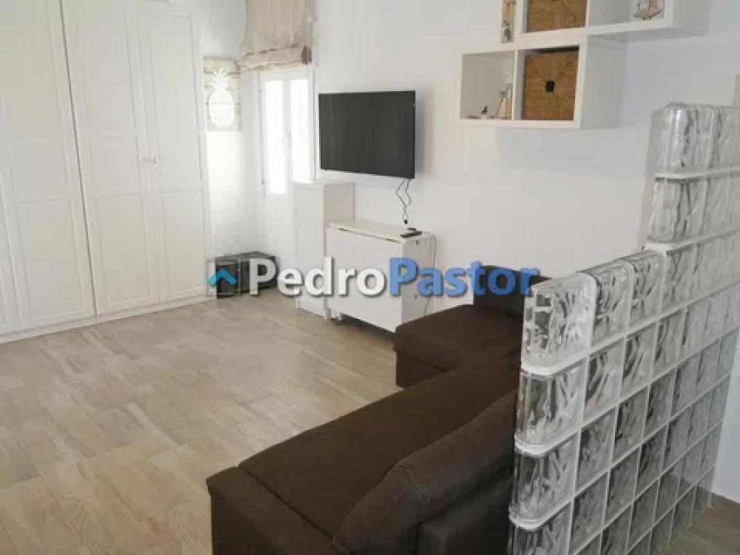 Sale of apartment in Calle Òliba, 68, Denia
photo 5