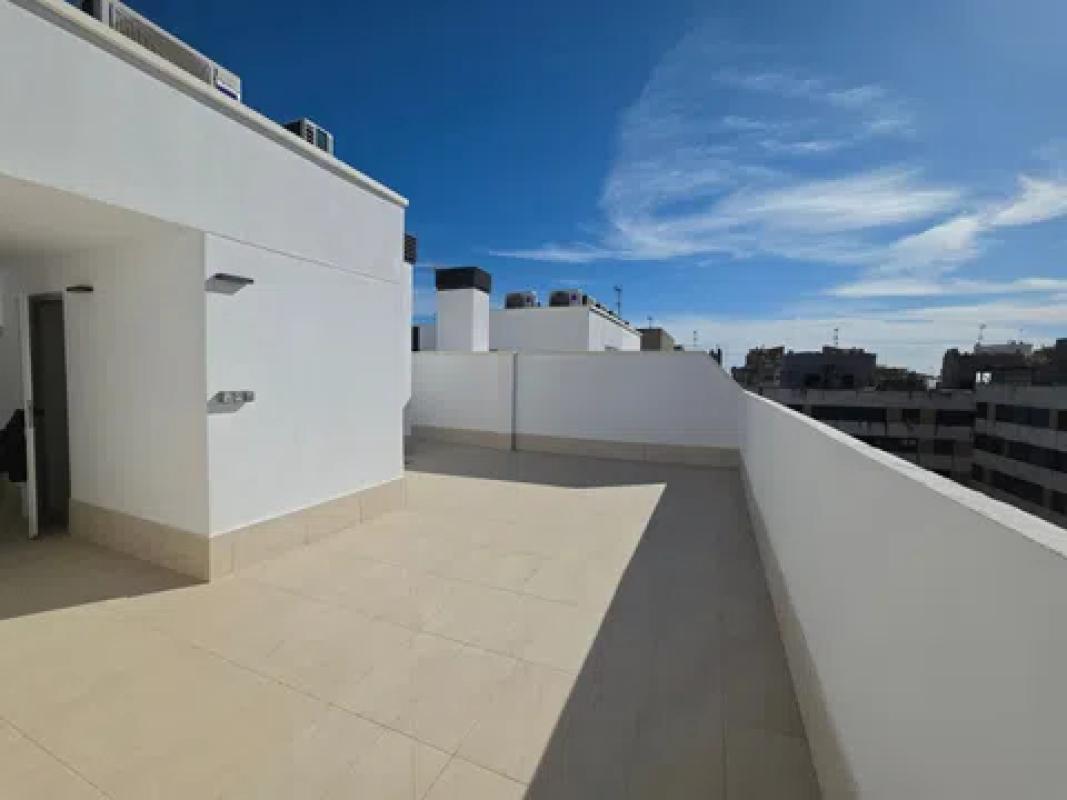 Venta de ático en Calle Bailarín José Espadero, 13, Alicante / Alacant photo 1