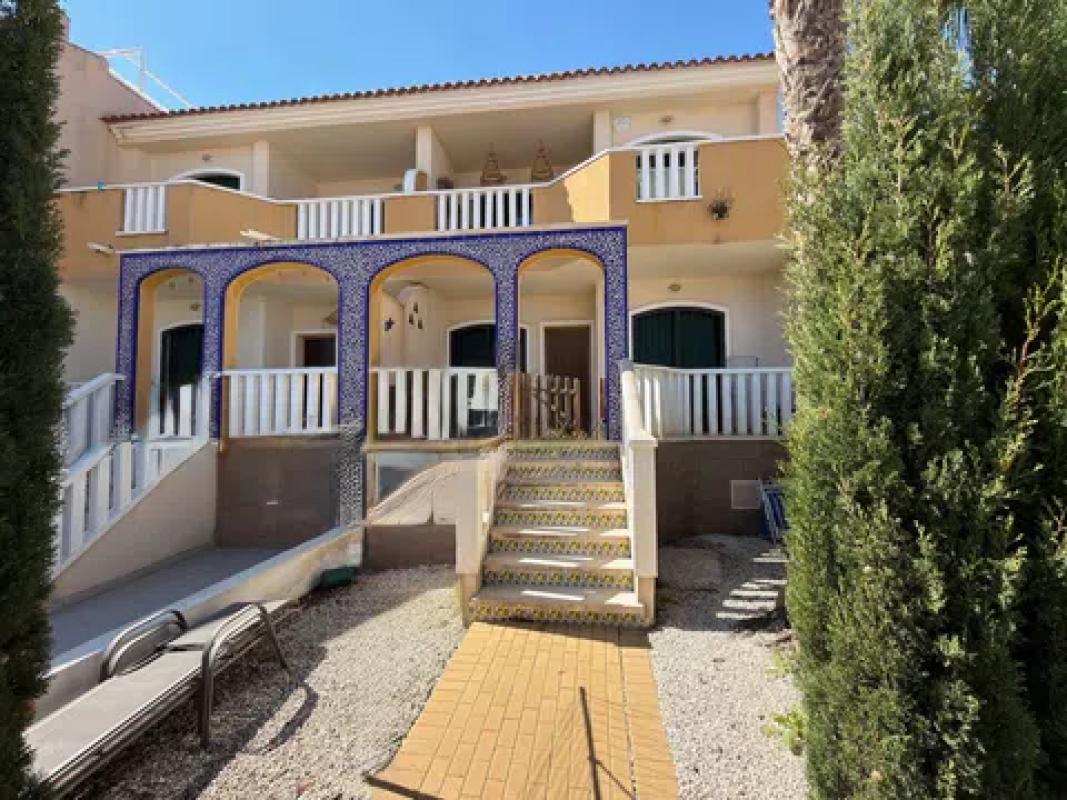 Venta de piso en Barrio Doña Pepa, Rojales
photo 2