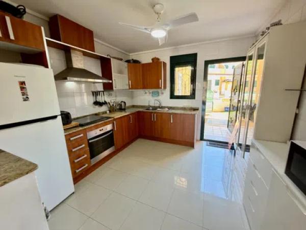Продажа квартиры на Barrio Doña Pepa, Рохалес
 photo 4