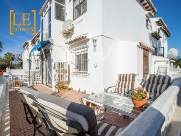 Sale of flat in LAGO JARDIN, 4, Torrevieja
 photo 3