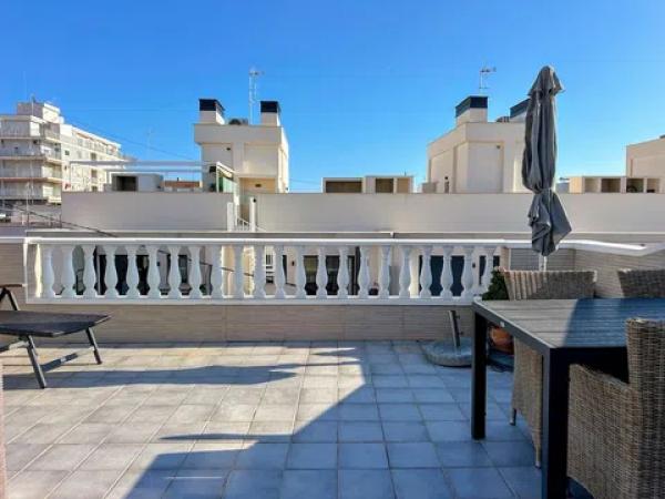 Sale of flat in Calle Ulpiano, 72 -88, Torrevieja
photo 1