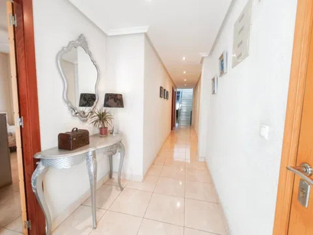 Продажа квартиры на Avenida Doctor Marañón, Алморади
photo 2