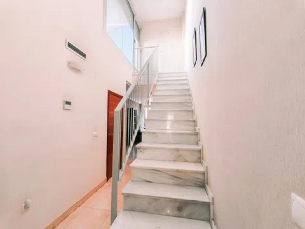 Продажа квартиры на Avenida Doctor Marañón, Алморади
photo 5