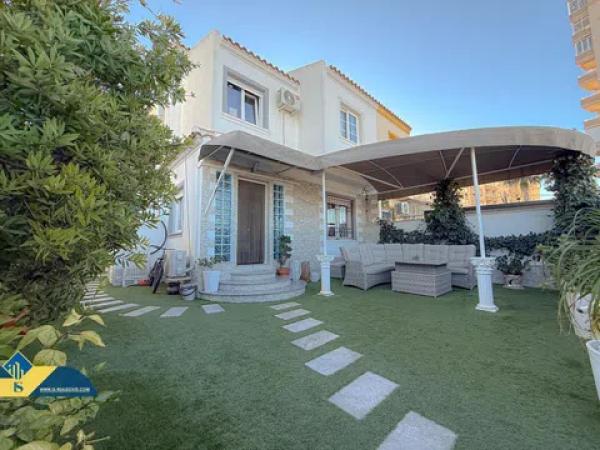 Chalet pareado photo 1