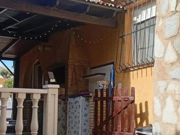 Casa independiente en avenida Asunción, 14 photo 4