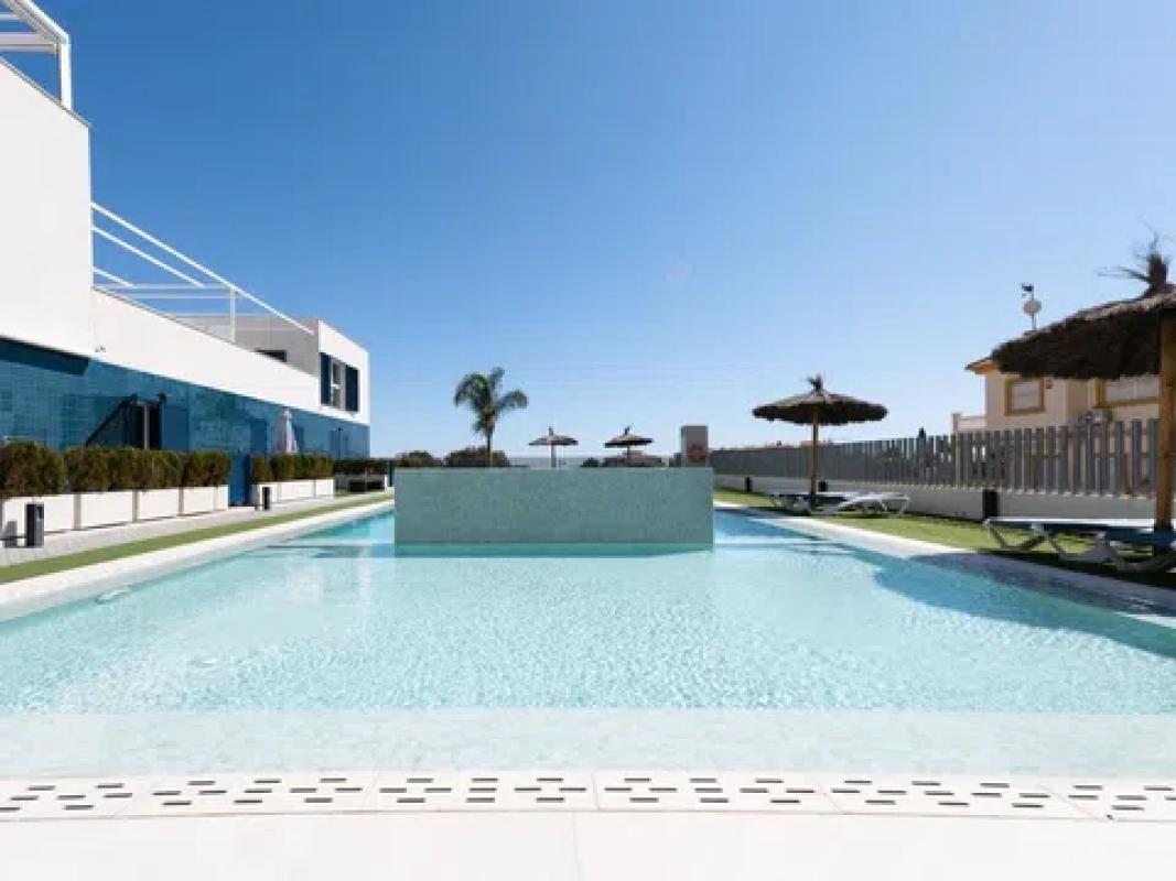 Venta de piso en Calle Niágara, Orihuela
photo 1