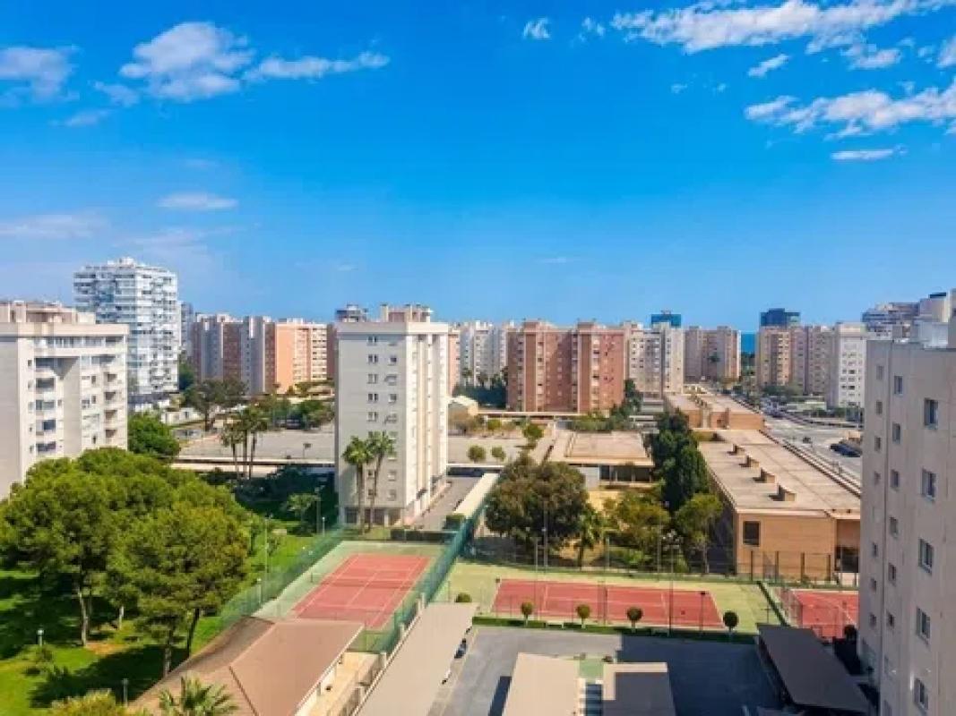Продажа квартиры на Calle de Gijon, Эль Кампельо
photo 5