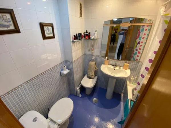 Sale of flat in Barrio Carolinas Altas, Alicante
photo 1