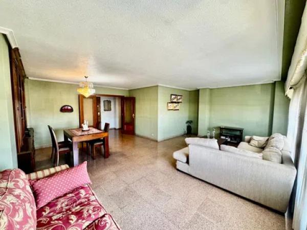 Sale of flat in Barrio Santo Domingo, Alicante
 photo 2