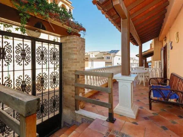 Chalet adosado photo 2