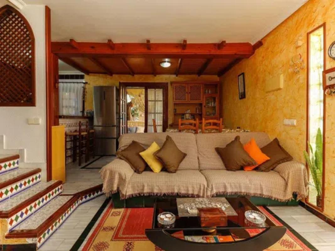 Sale of townhouse in Barrio Miramar - Torre del Moro , Torrevieja photo 3