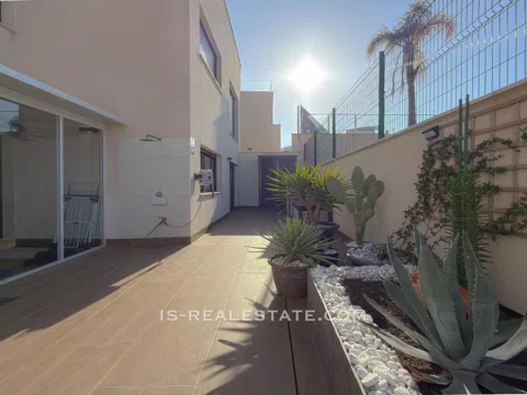 Venta de chalet independiente en La Cañada - Los Alcores, San Miguel de Salinas
 photo 4