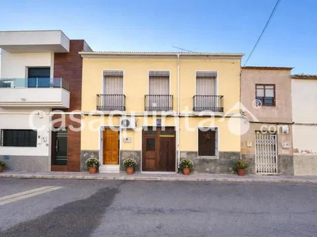Продажа таунхауса в Calle General Prim , Катрал photo 1