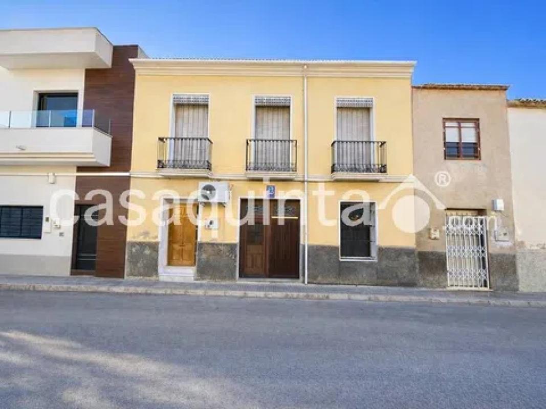 Продажа таунхауса в Calle General Prim , Катрал photo 2