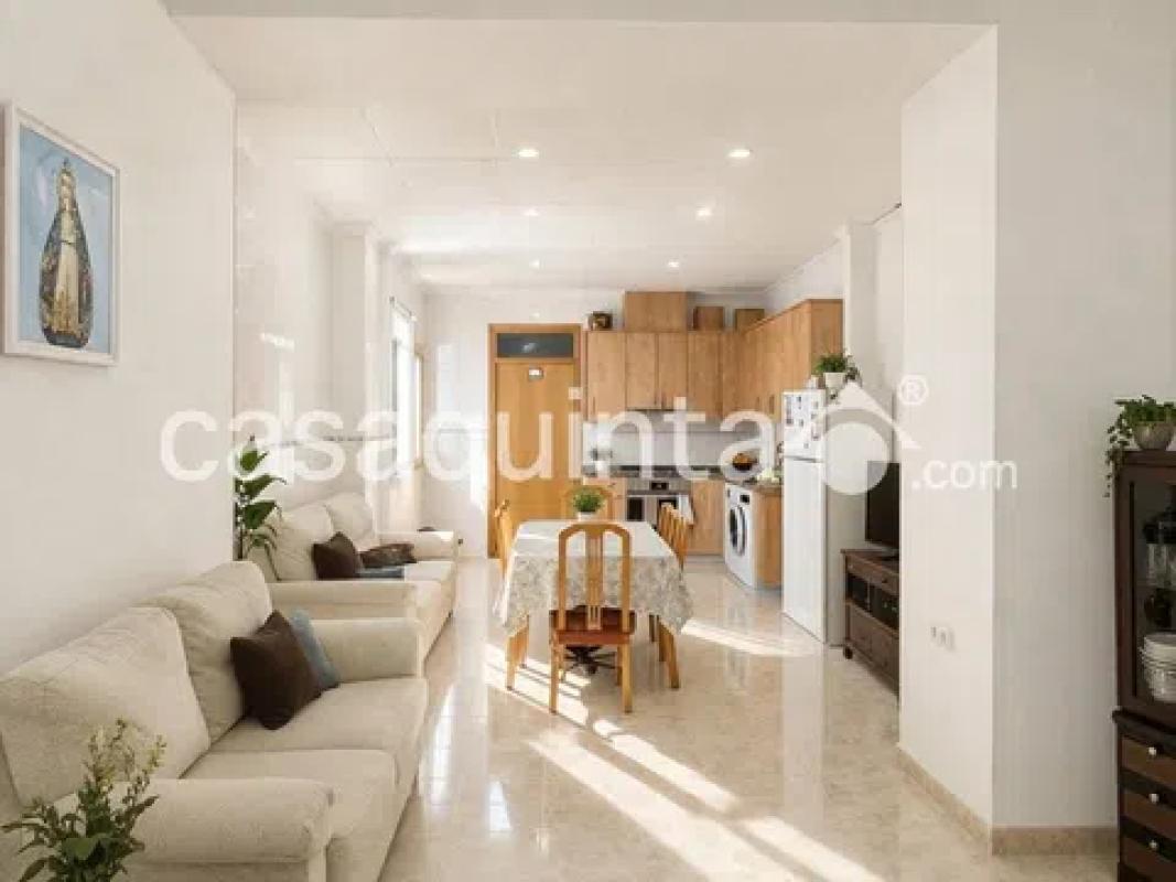 Продажа таунхауса в Calle General Prim , Катрал photo 3