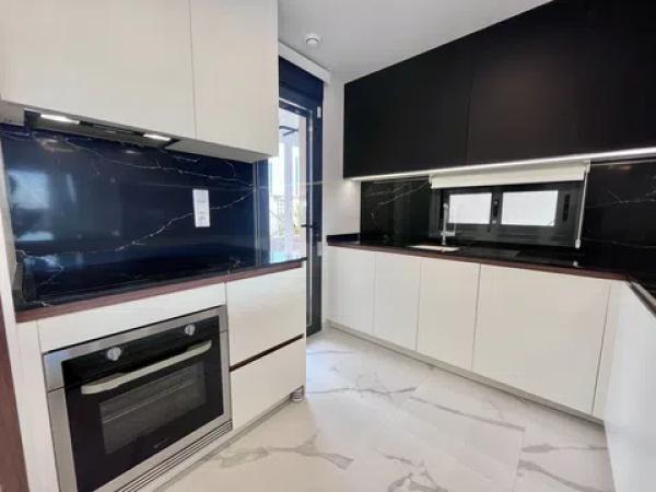Sale of flat in Centro, San Miguel de Salinas
thumbnail 2
