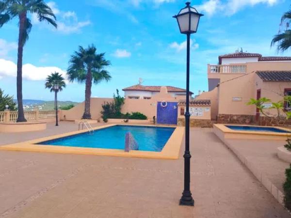 Chalet adosado photo 1