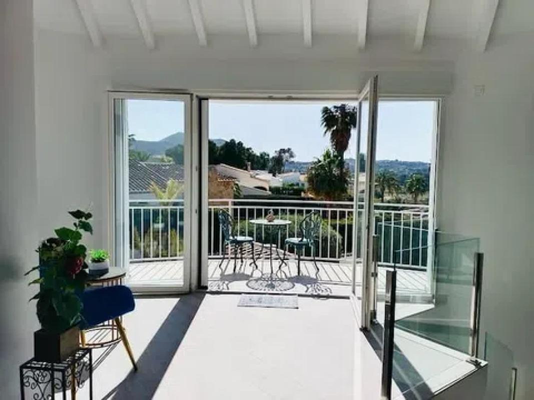 Properties for sale and rent in Spain photo 4