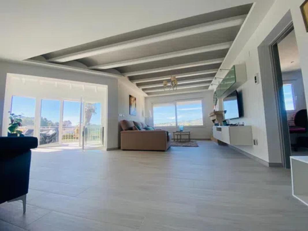 Properties for sale and rent in Spain photo 5