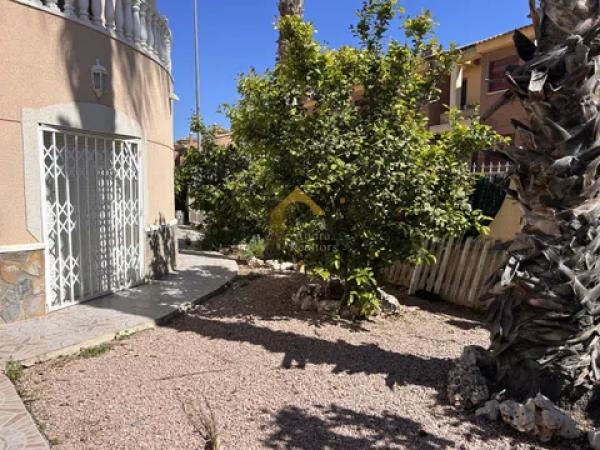 Independent chalet for sale in Benferri, Benferri
 photo 2