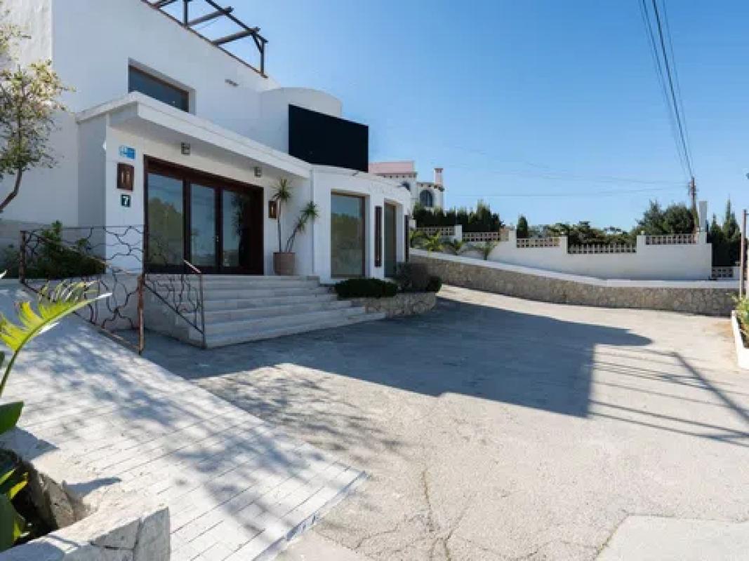 Propiedades en venta y alquiler en España photo 1
