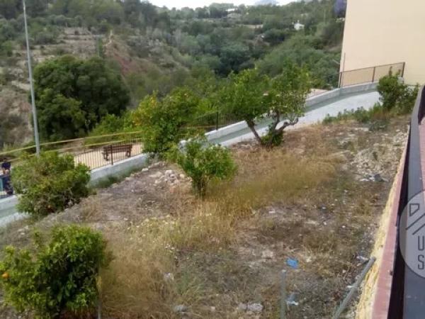 Terreno en calle Nou de Octubre photo 1