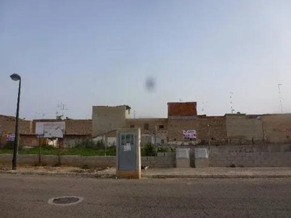 Terreno en avenida Diputación photo 1