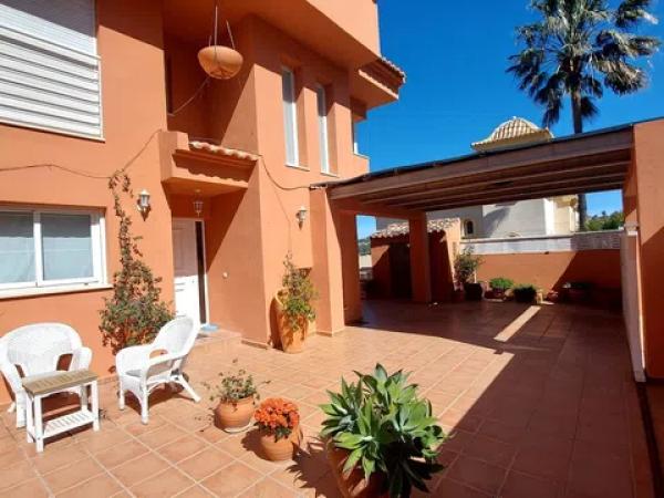 Chalet pareado en avenida Casanova, 31 e photo 1