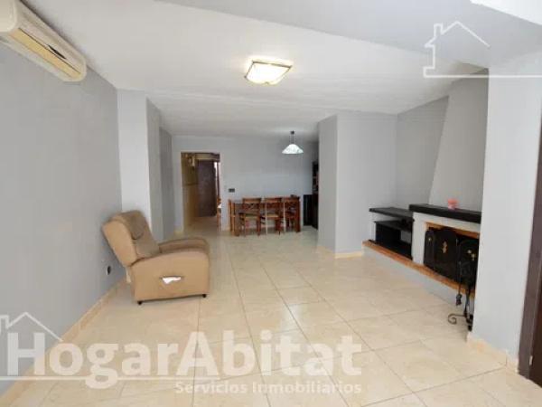 Chalet adosado en calle Benimagrell thumbnail 1