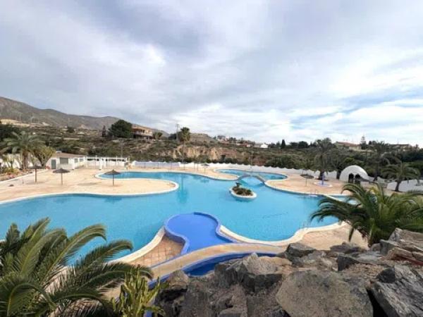 Chalet adosado en calle Sant Bartomeu photo 1
