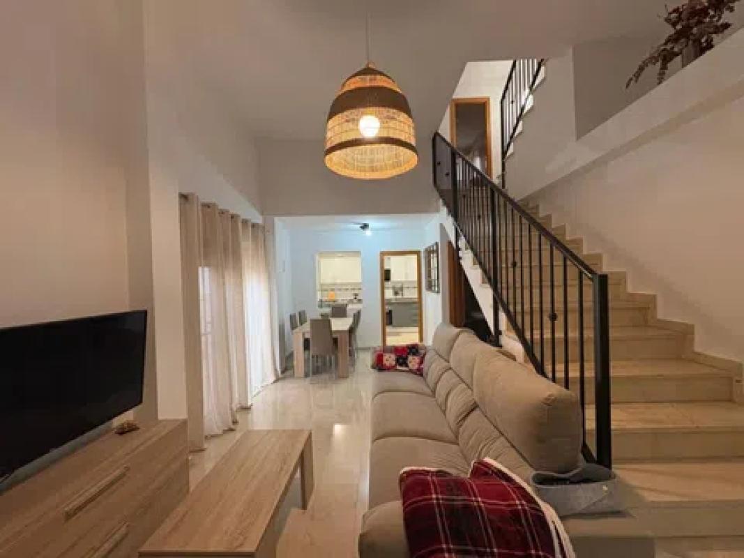 Sale of townhouse in  Calle Sant Bartomeu , El Campello photo 4