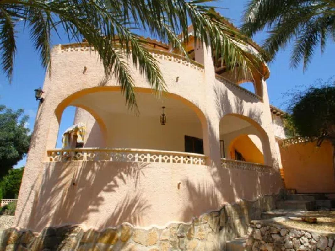 Sale of independent chalet in Cala Advocat - Baladrar, Benissa
 photo 5