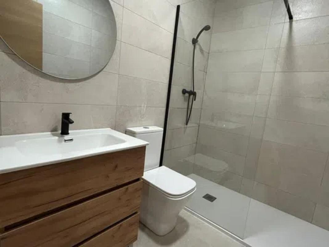 Sale of independent chalet in Desamparados-Hurchillo-Torremendo, Orihuela
photo 3