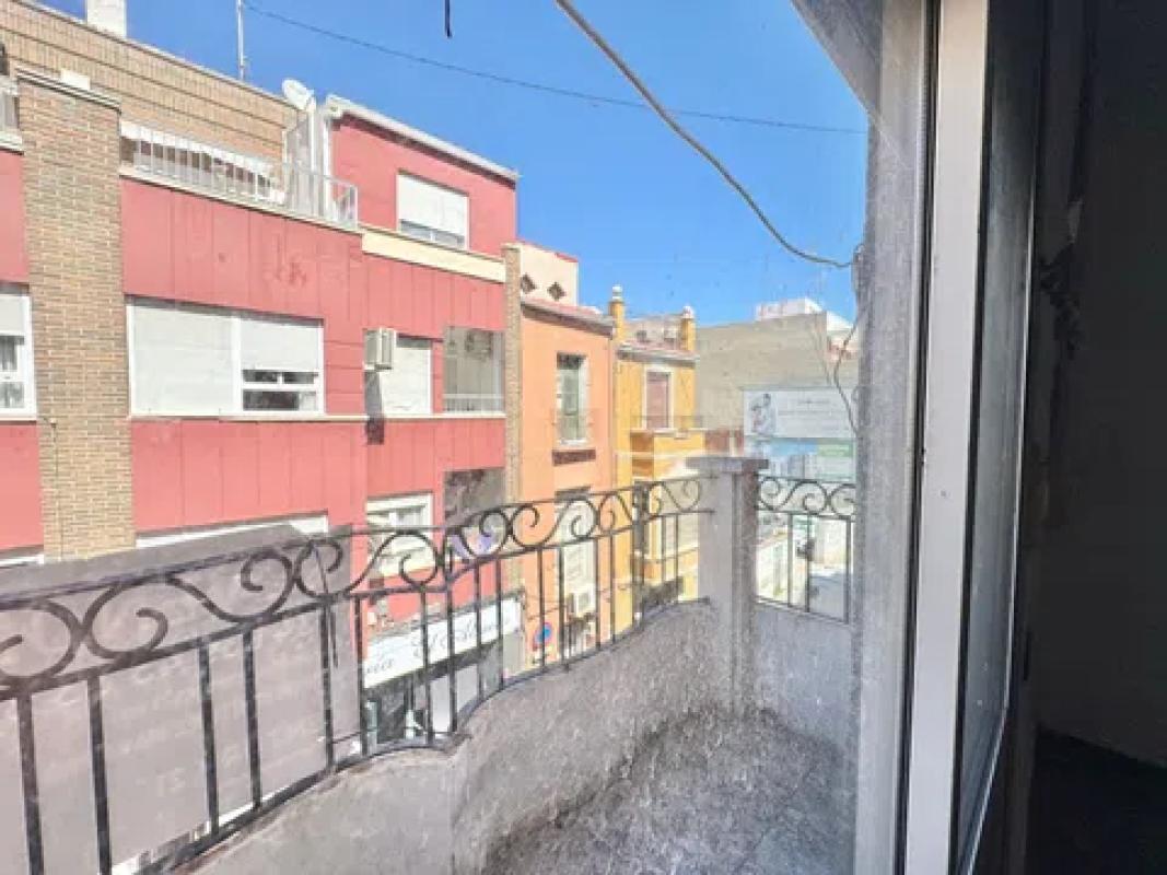 Продажа квартиры на Calle Pintor Agrasot, 22, Ориуэла
 photo 2