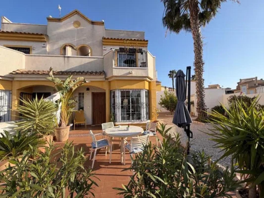 Properties for sale and rent in Spain photo 5